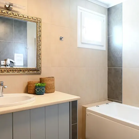 Vilă Serenity Retreat , By Idealstay Experience Goúrnes